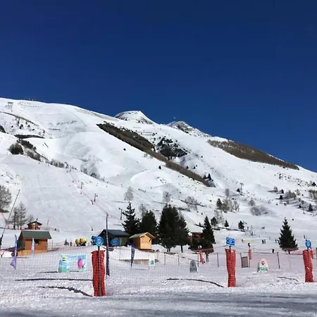 In With Hot Tub * Ле дез Альп